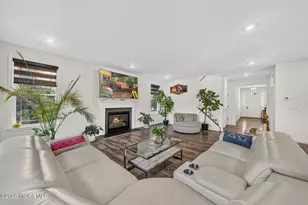 319 Tulip Ct, Marlboro Township, NJ 07746 - Photo 19