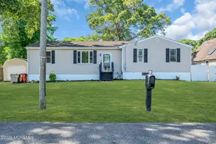 504 Holly Blvd, Bayville, NJ 08721 - Photo 3