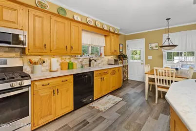 57 Pedee Place, Middletown, NJ 07748 - Photo 15