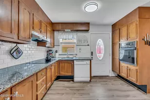390 Picardy Ct, Lakewood, NJ 08701 - Photo 15