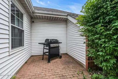 89 Almond Road, Freehold, NJ 07728 - Photo 9