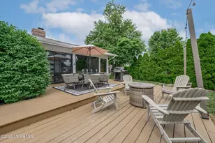 15 Wilson Cir W, Red Bank, NJ 07701 - Photo 23