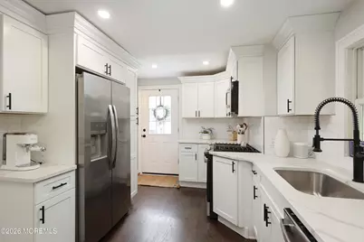 210 Linden Avenue, Highlands, NJ 07732 - Photo 13
