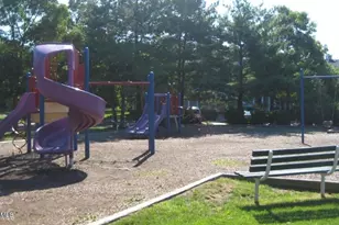 75 Players Cir, Tinton Falls, NJ 07724 - Photo 33