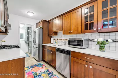 6 Beverly Court, Tinton Falls, NJ 07724 - Photo 5