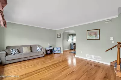 11 E Grove Avenue, Woodbridge Township, NJ 07095 - Photo 9