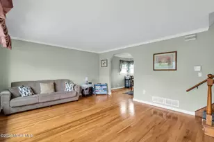 11 E Grove Ave, Woodbridge Township, NJ 07095 - Photo 9