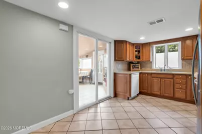 11 E Grove Avenue, Woodbridge Township, NJ 07095 - Photo 21