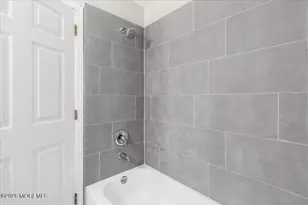10 Pennsbury Way, East Brunswick Township, NJ 08816 - Photo 31