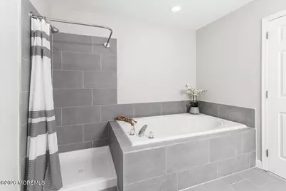10 Pennsbury Way, East Brunswick Township, NJ 08816 - Photo 27