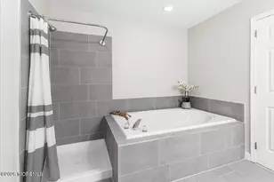 10 Pennsbury Way, East Brunswick Township, NJ 08816 - Photo 27