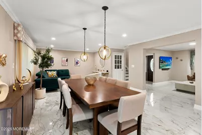29 Enclosure Drive, Morganville, NJ 07751 - Photo 7