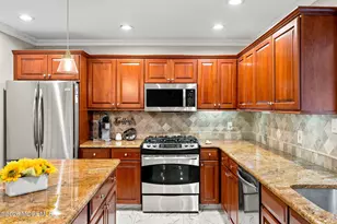 29 Enclosure Dr, Morganville, NJ 07751 - Photo 13