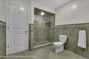 1607 Holbrook St, Oakhurst, NJ 07755 - Photo 29