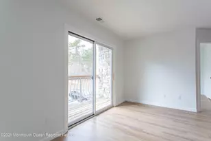 93 Diane Dr, Tinton Falls, NJ 07753 - Photo 3