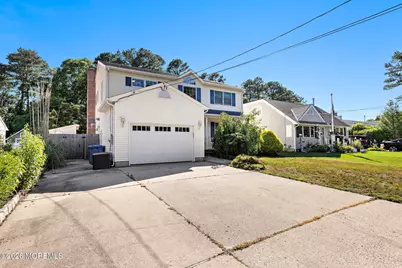 195 S Lakeshore Drive, Manahawkin, NJ 08050 - Photo 5