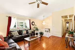 26 Newport Dr, Howell Township, NJ 07731 - Photo 5