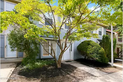 165 Bristol Court, Lakewood, NJ 08701 - Photo 3