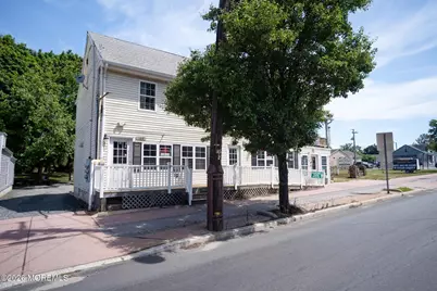 17 E Main Street, Tuckerton, NJ 08087 - Photo 5