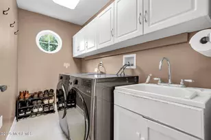 20 Russell Ct, Matawan, NJ 07747 - Photo 35