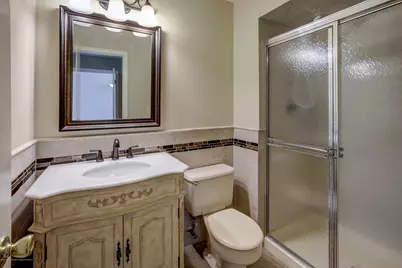 92 Tulip Lane, Freehold, NJ 07728 - Photo 9