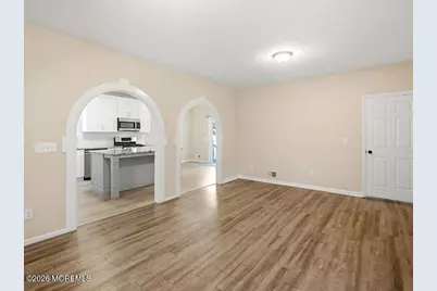 22 Carpenter Street, Red Bank, NJ 07701 - Photo 9