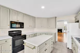 9 Country Ln, Little Silver, NJ 07739 - Photo 5