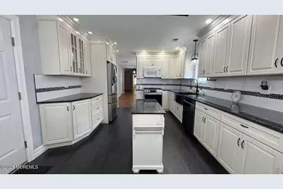 38 Morning Glory Lane, Lakewood, NJ 08701 - Photo 5