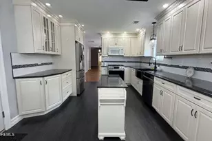 38 Morning Glory Ln, Lakewood, NJ 08701 - Photo 5