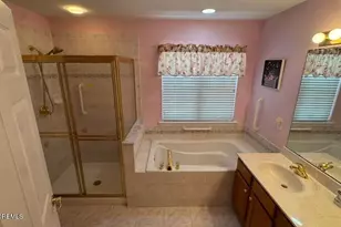 38 Morning Glory Ln, Lakewood, NJ 08701 - Photo 9