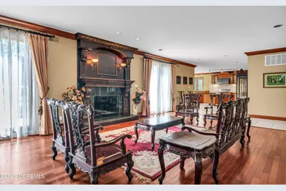 427 Fawns Run, Morganville, NJ 07751 - Photo 37
