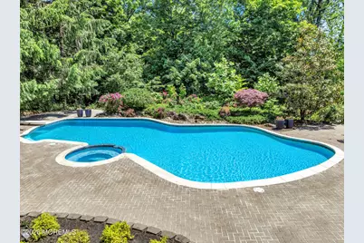 427 Fawns Run, Morganville, NJ 07751 - Photo 11