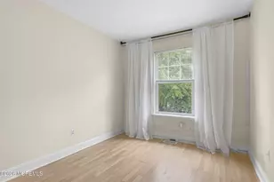 17 Alameda Ct, Eatontown, NJ 07724 - Photo 23