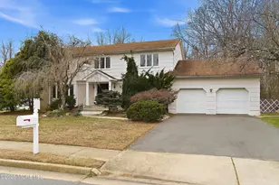5 Washington Ave, Morganville, NJ 07751 - Photo 3