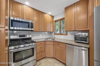 6 Mercury Street, Middletown, NJ 07748 - Photo 15