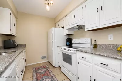 711 Wellington Place, Aberdeen Township, NJ 07747 - Photo 11