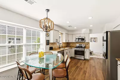70 Rosewood Drive, Lakewood, NJ 08701 - Photo 17