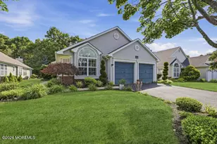 70 Rosewood Dr, Lakewood, NJ 08701 - Photo 1