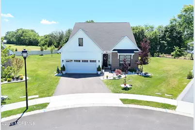 19 Magnolia Drive, Freehold, NJ 07728 - Photo 3