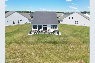 19 Magnolia Drive, Freehold, NJ 07728 - Photo 5