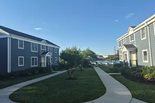 306 Deal Lake Dr, Asbury Park, NJ 07712 - Photo 9