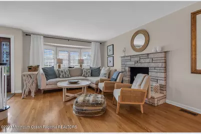 10 York Avenue, Spring Lake, NJ 07762 - Photo 3