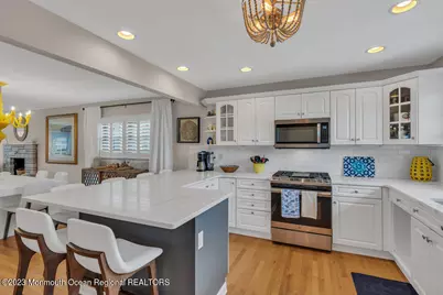 10 York Avenue, Spring Lake, NJ 07762 - Photo 5