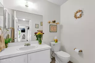 54 Phoenix Ct, Tinton Falls, NJ 07712 - Photo 15