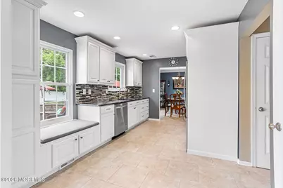 1 Treeview Lane, Cliffwood, NJ 07721 - Photo 9