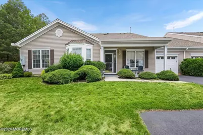 38 Autumntide Drive, Lakewood, NJ 08701 - Photo 3