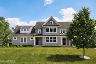 8 Legend Hollow Ct, Freehold, NJ 07728 - Photo 5