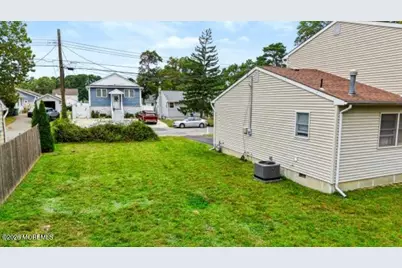 641 Ship Avenue, Beachwood, NJ 08722 - Photo 13