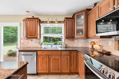 28 Devon Drive, Manalapan Township, NJ 07726 - Photo 17