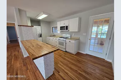 106 E Granada Drive, Brick, NJ 08723 - Photo 7